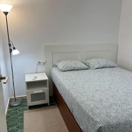 Cozy Close To The For 2 Persons 公寓 *